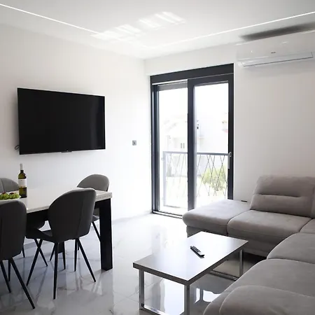 Elite Estate Apartment *